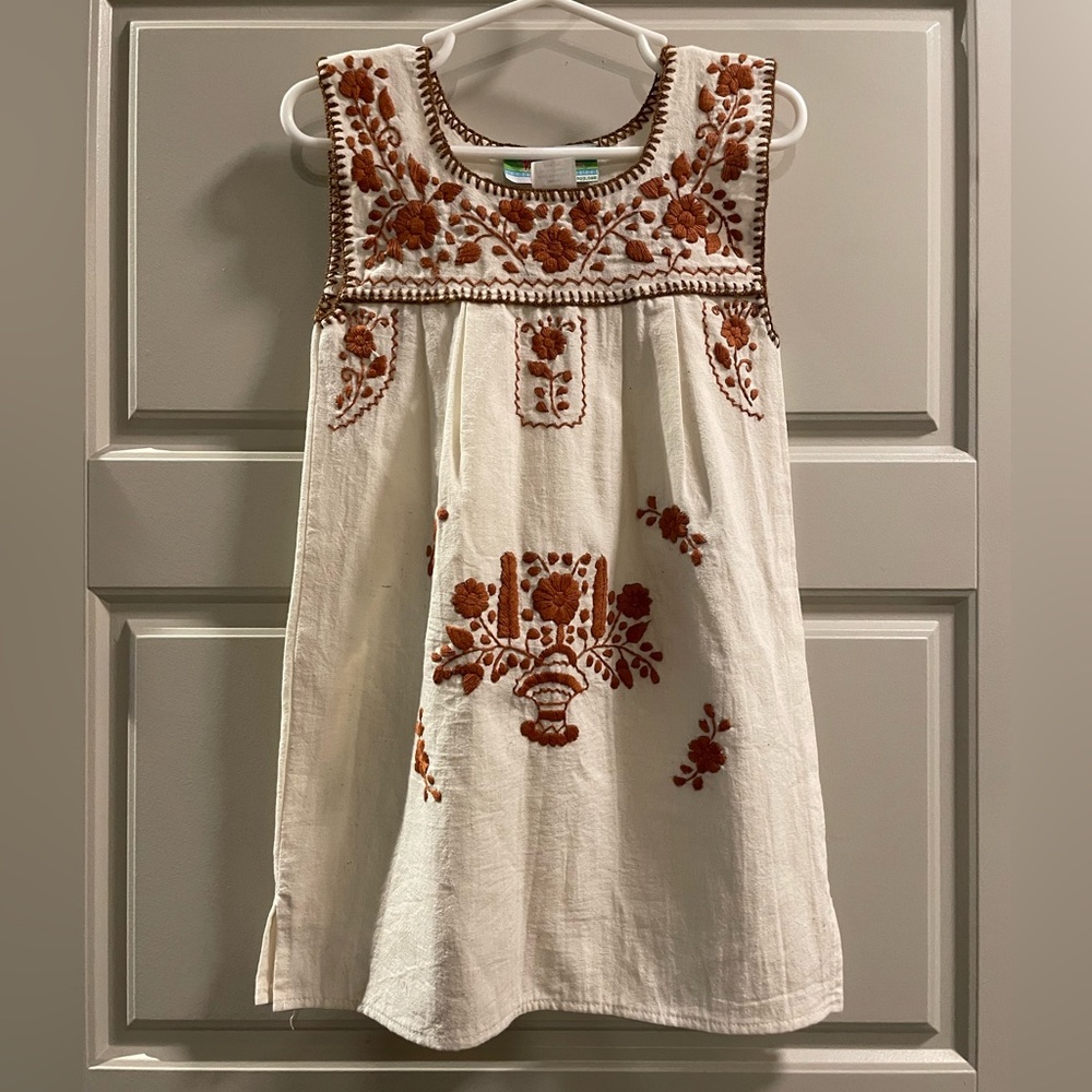 EUC! NATIVA hand embroidered dress. Size 2